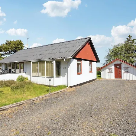 2 Bedroom Lovely In Romo *